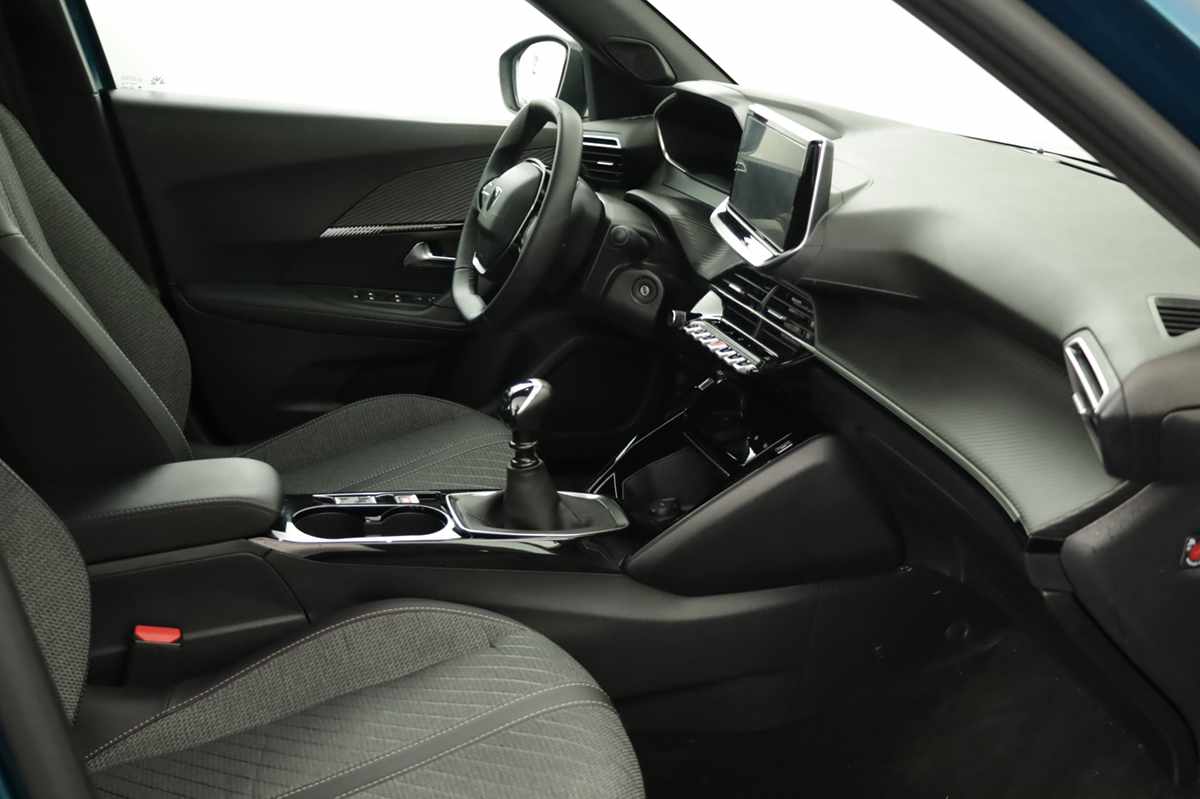 peugeot-2008-2025-gasolina-1199cc