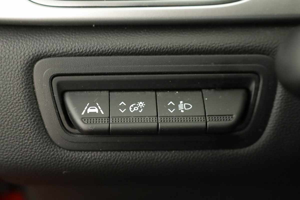renault-captur-2024-gpl-999cc
