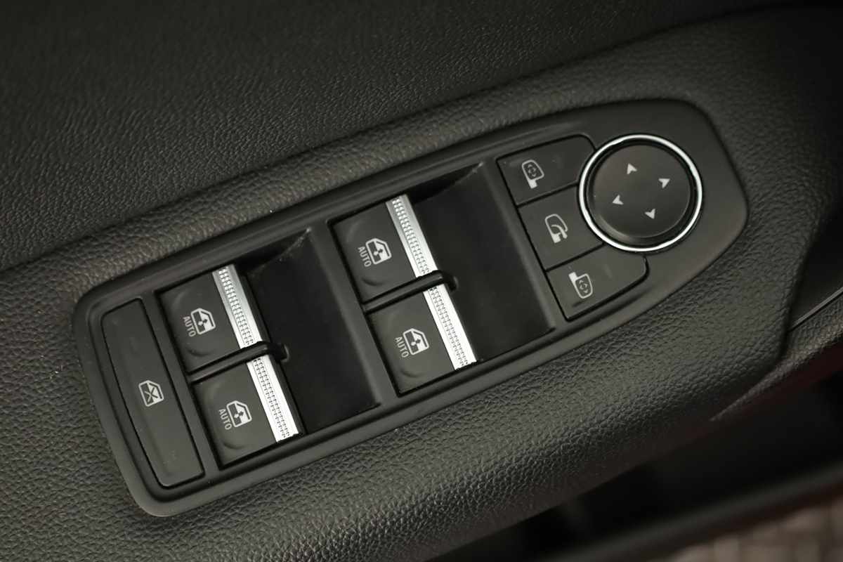 renault-captur-2024-gpl-999cc
