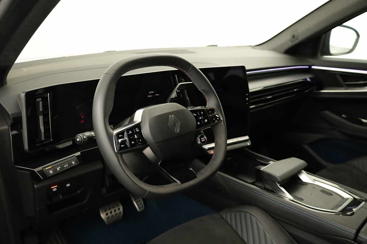 renault-rafale-2025-hibrido-a-gasolina-1199cc
