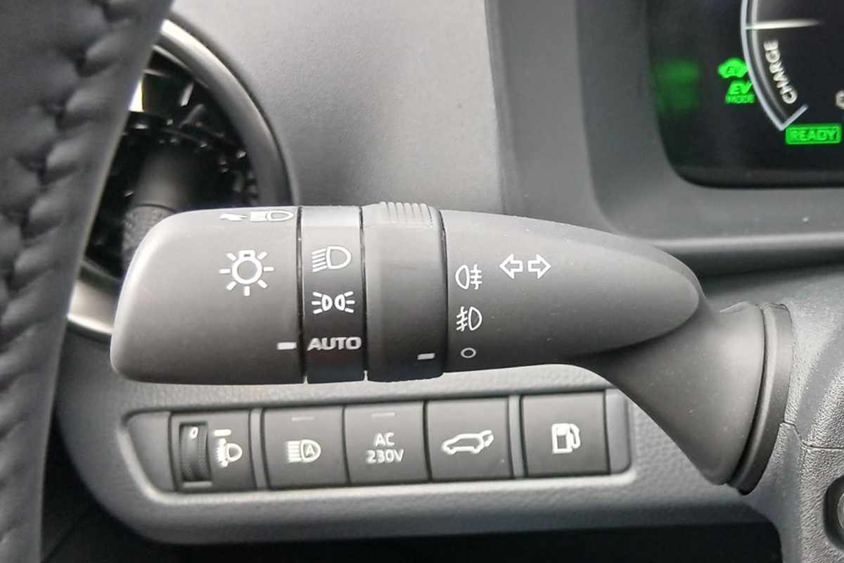 toyota-c-hr-2025-hibrido-a-gasolina-1987cc