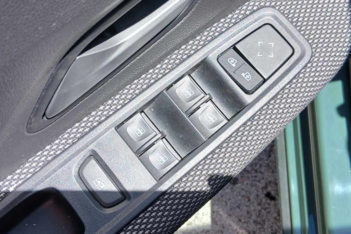 dacia-sandero-2024-gasolina-999cc