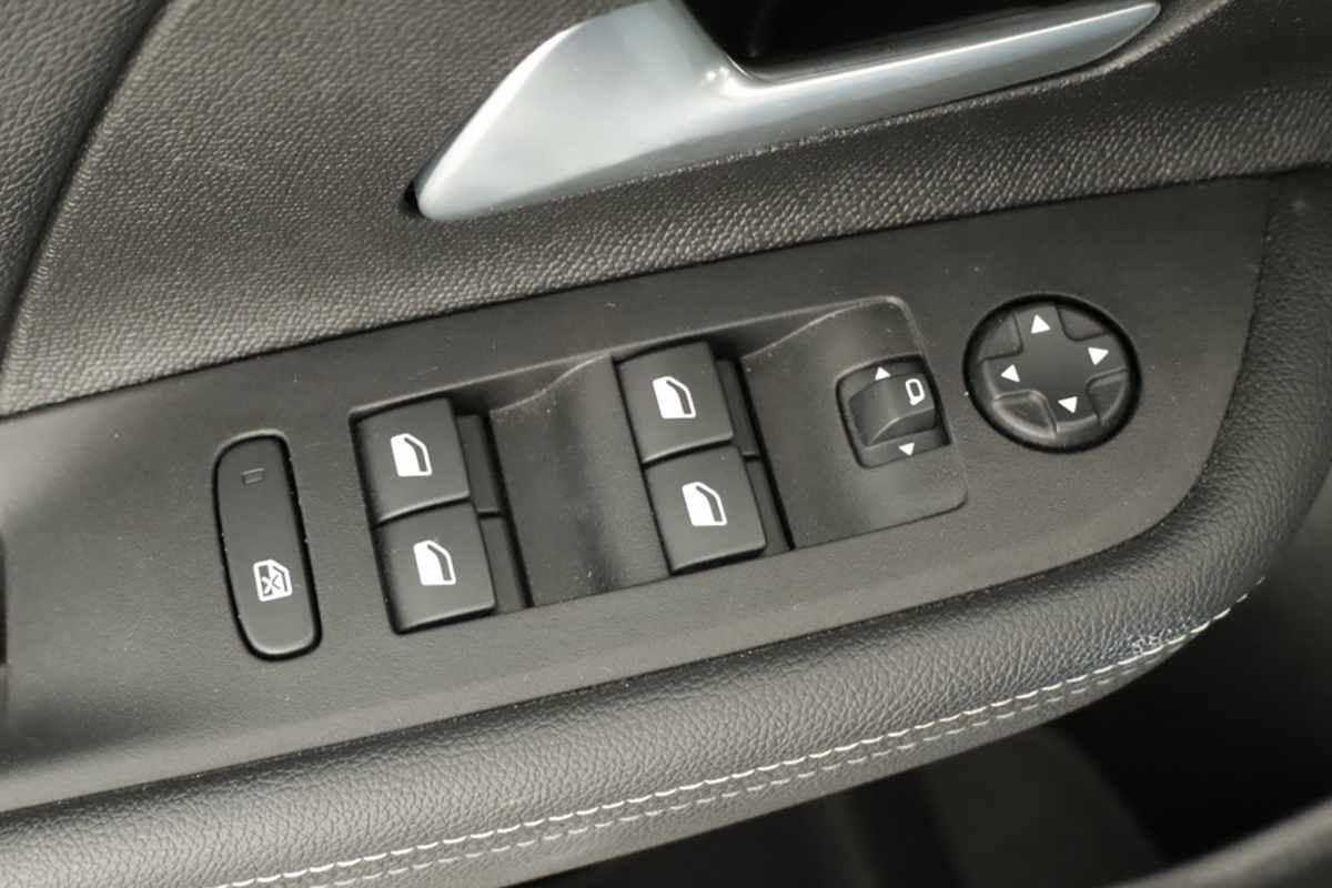 opel-mokka-2025-gasolina-1199cc