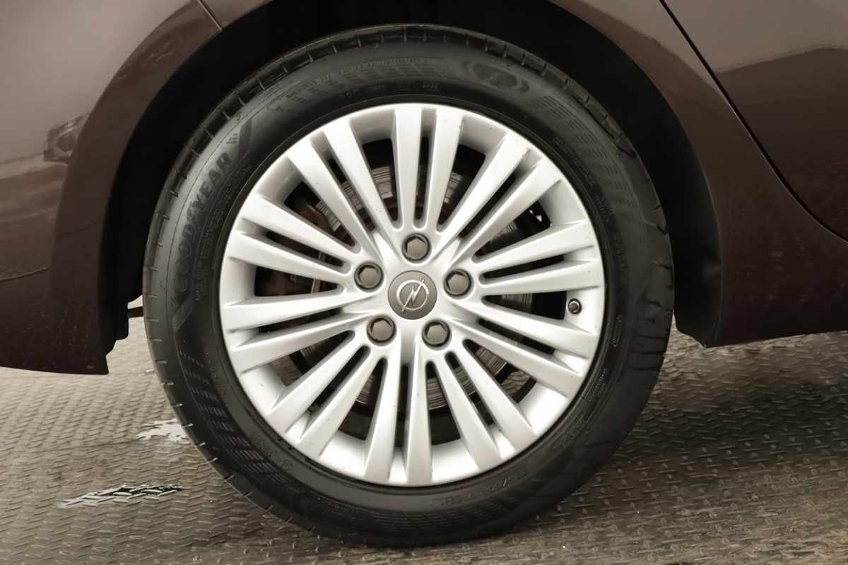 opel-zafira-2017-diesel-1598cc