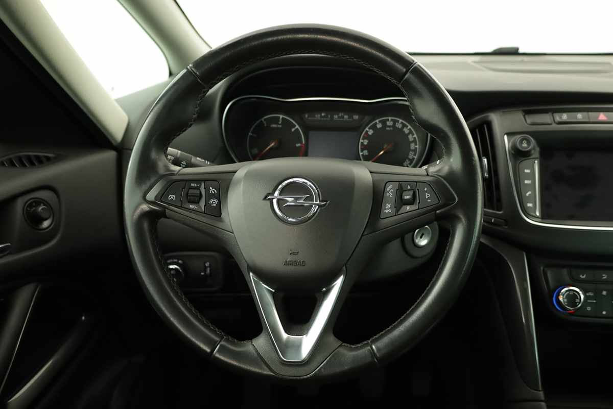 opel-zafira-2017-diesel-1598cc