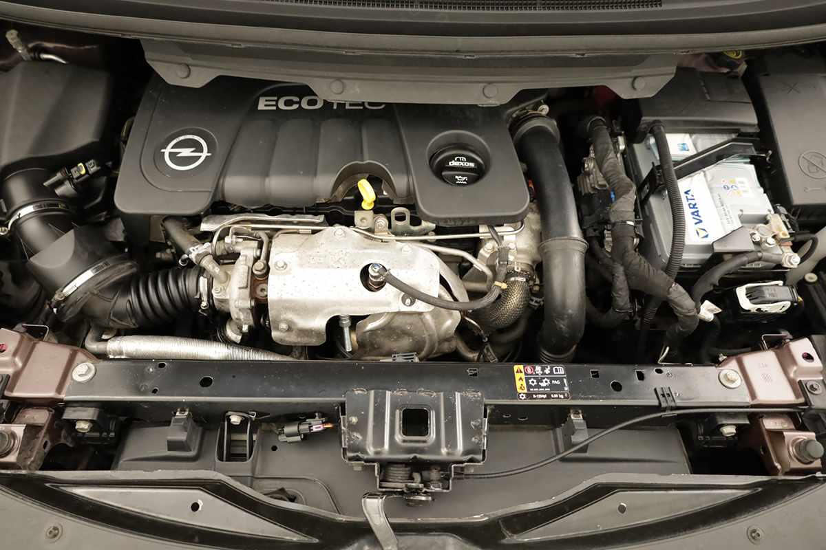 opel-zafira-2017-diesel-1598cc