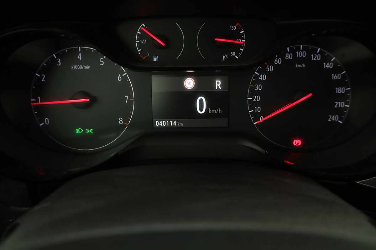 opel-corsa-2025-gasolina-1199cc
