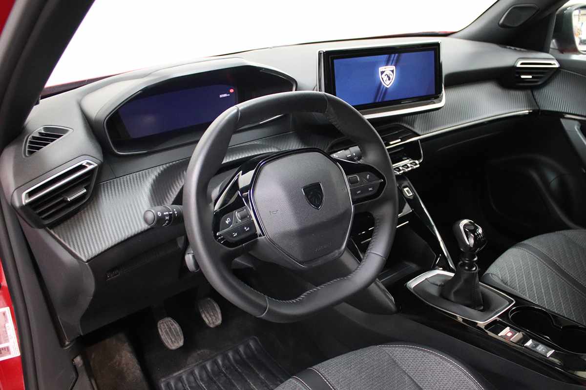 peugeot-2008-2024-gasolina-1199cc