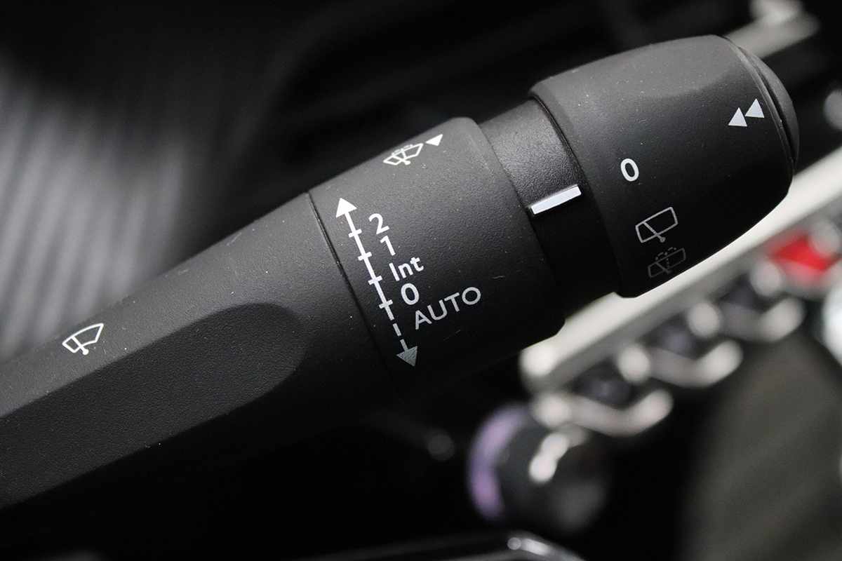 peugeot-2008-2024-gasolina-1199cc