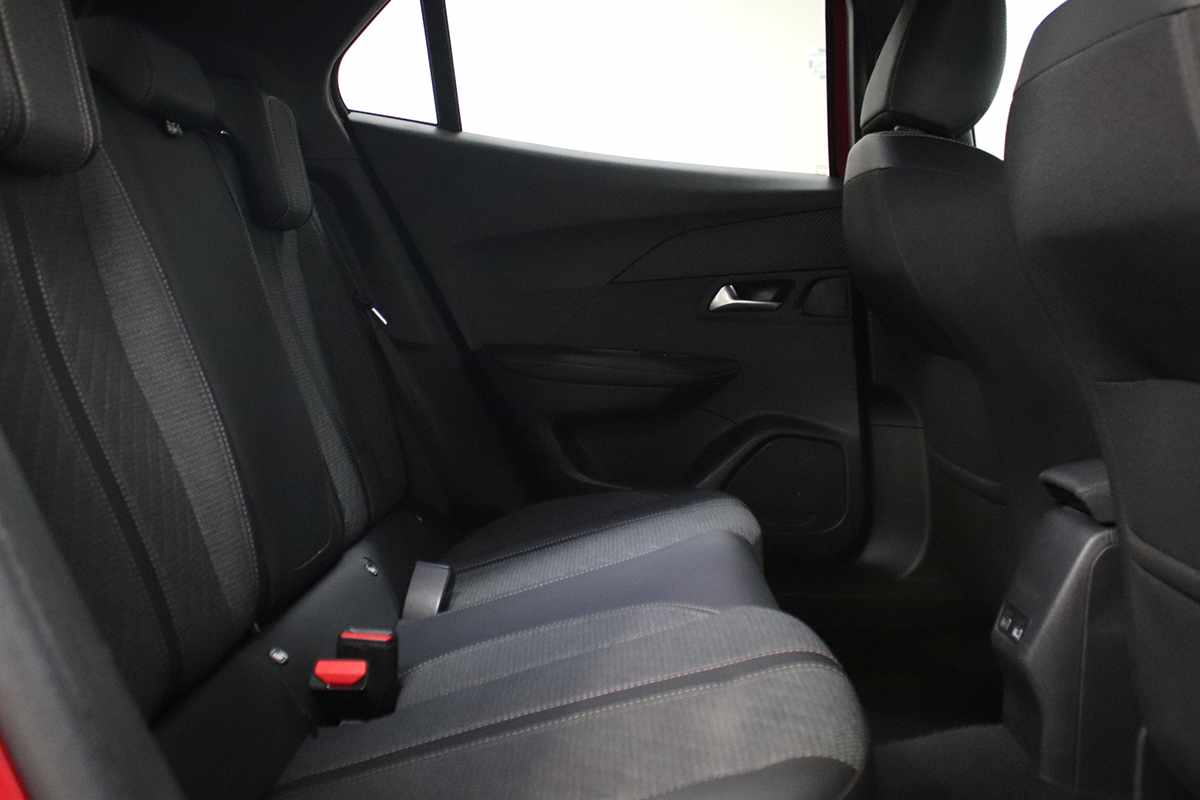 peugeot-2008-2024-gasolina-1199cc