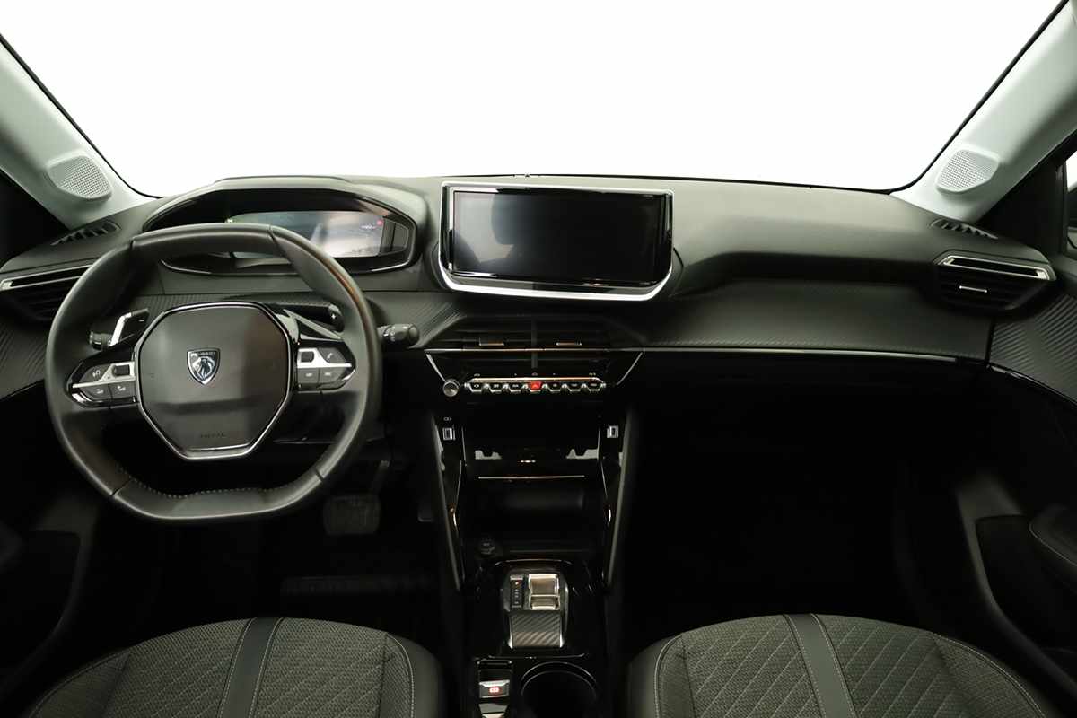 peugeot-208-2025-gasolina-1199cc