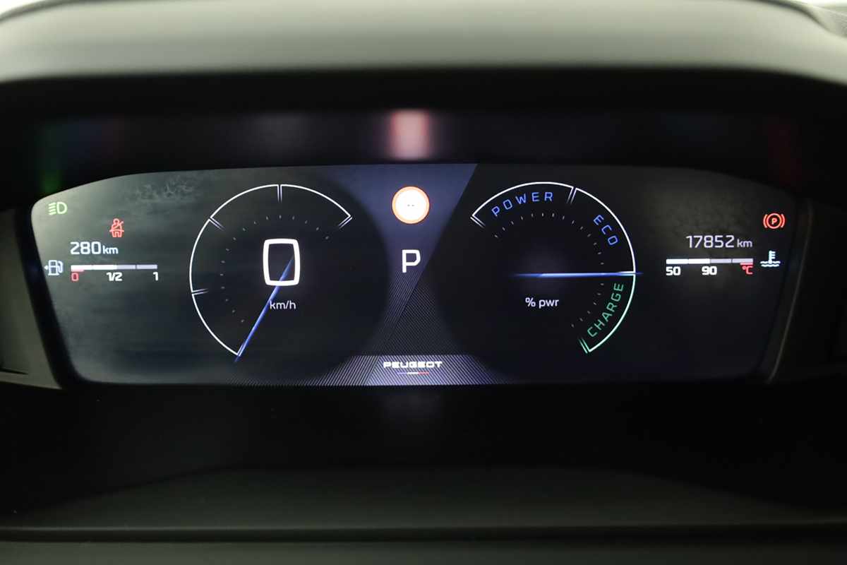 peugeot-208-2025-gasolina-1199cc