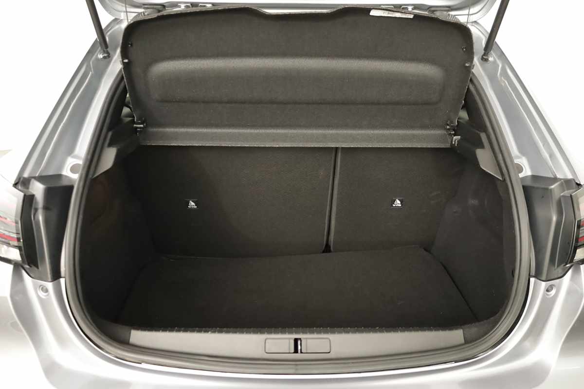 peugeot-208-2025-gasolina-1199cc