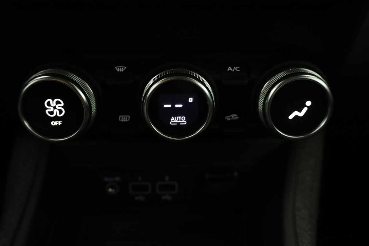 renault-zoe-2023-eletrico-0cc