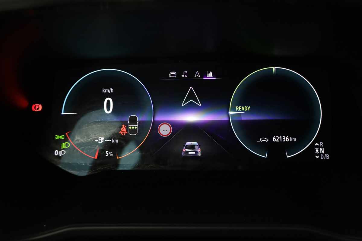 renault-zoe-2023-eletrico-0cc