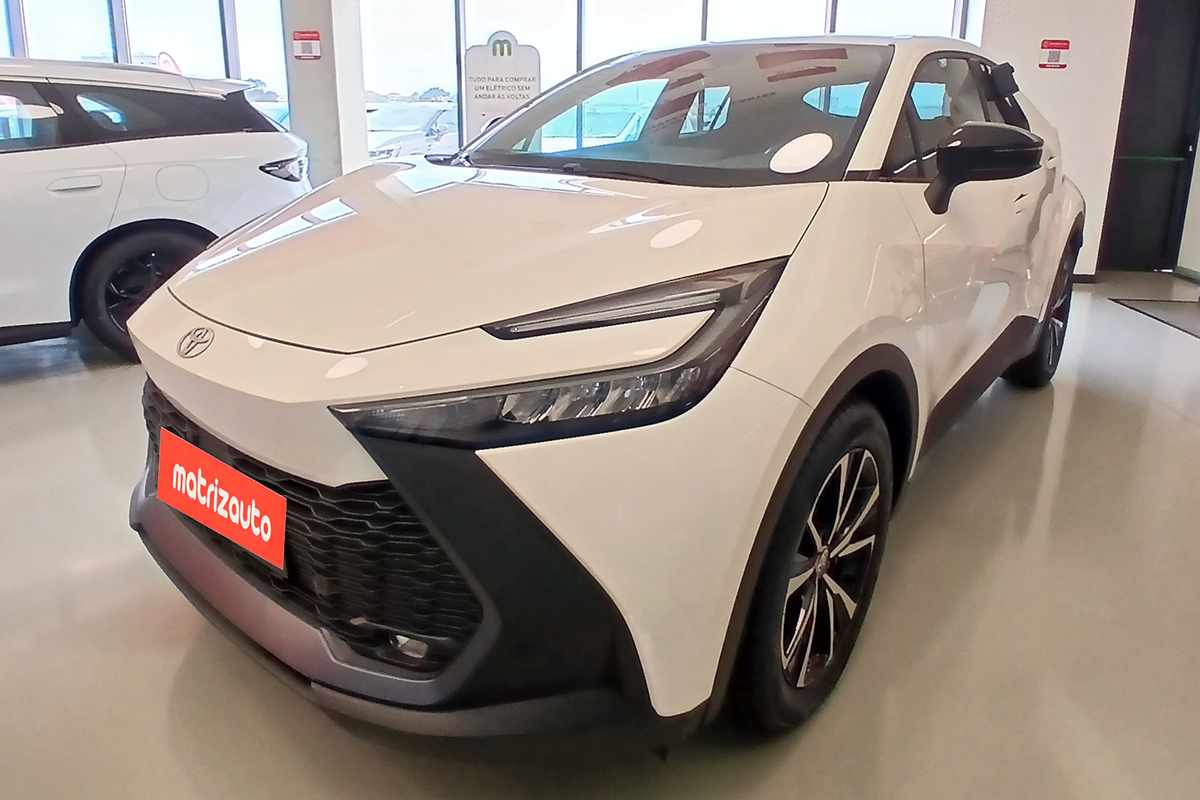 toyota-c-hr-2025-hibrido-a-gasolina-1998cc