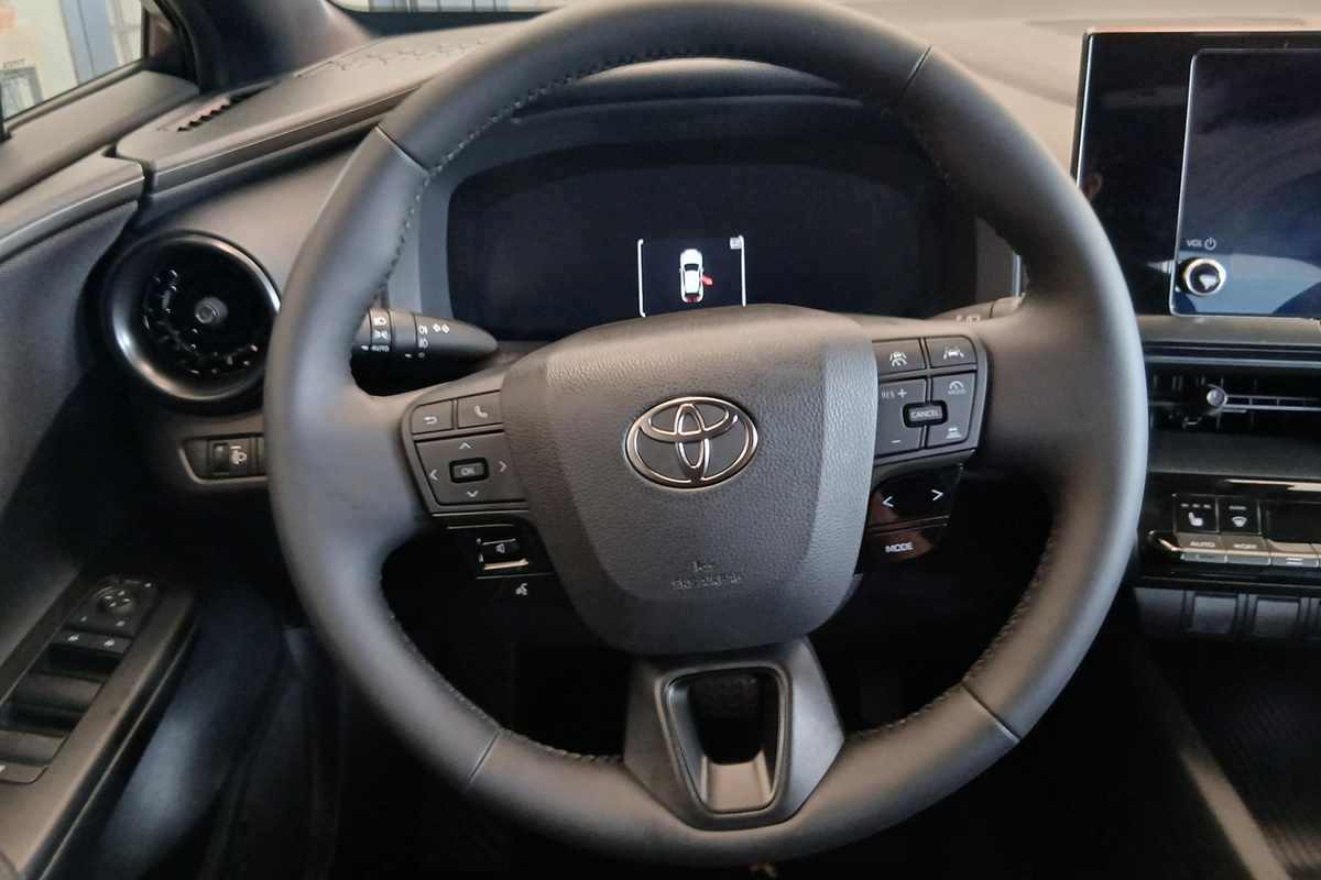 toyota-c-hr-2025-hibrido-a-gasolina-1998cc