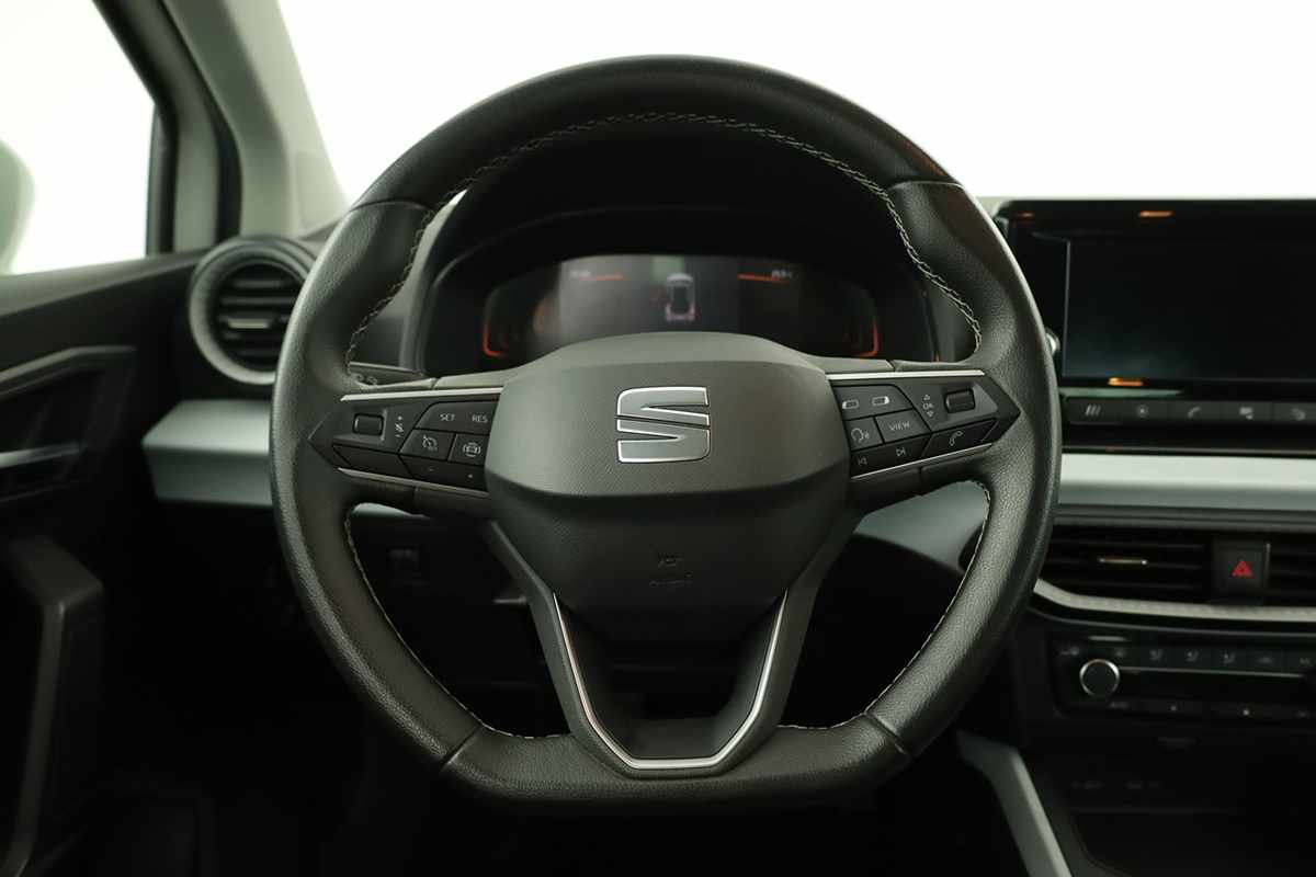 seat-arona-2023-gasolina-999cc