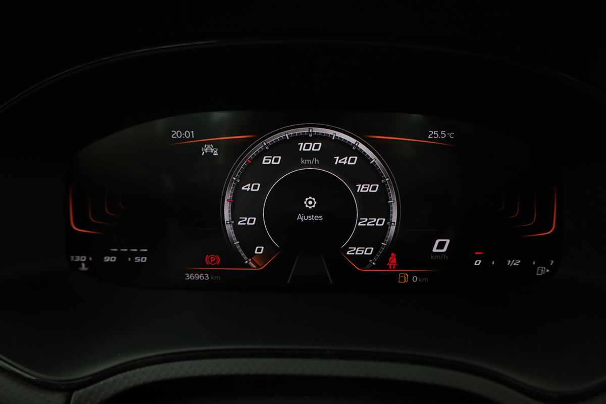 seat-arona-2023-gasolina-999cc