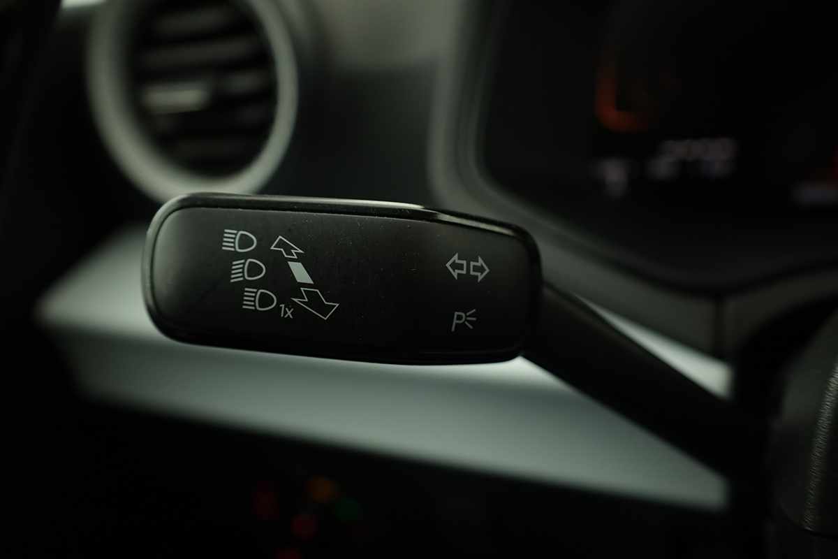 seat-arona-2023-gasolina-999cc