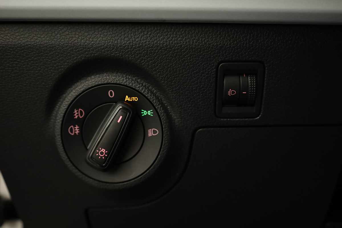 seat-arona-2023-gasolina-999cc