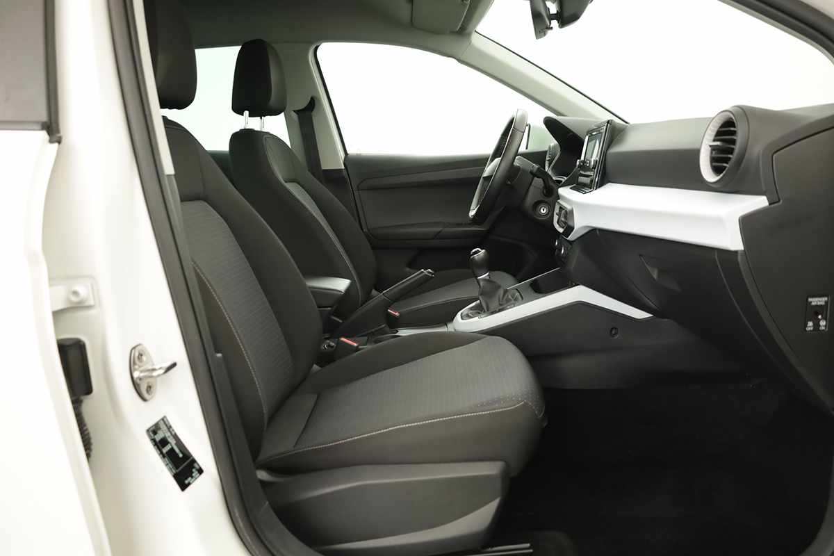 seat-arona-2023-gasolina-999cc