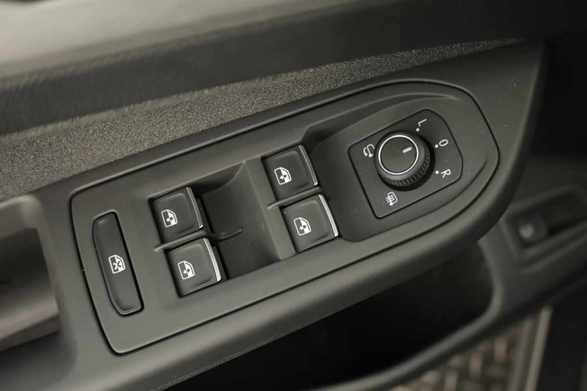 volkswagen-golf-2025-hibrido-a-gasolina-1498cc