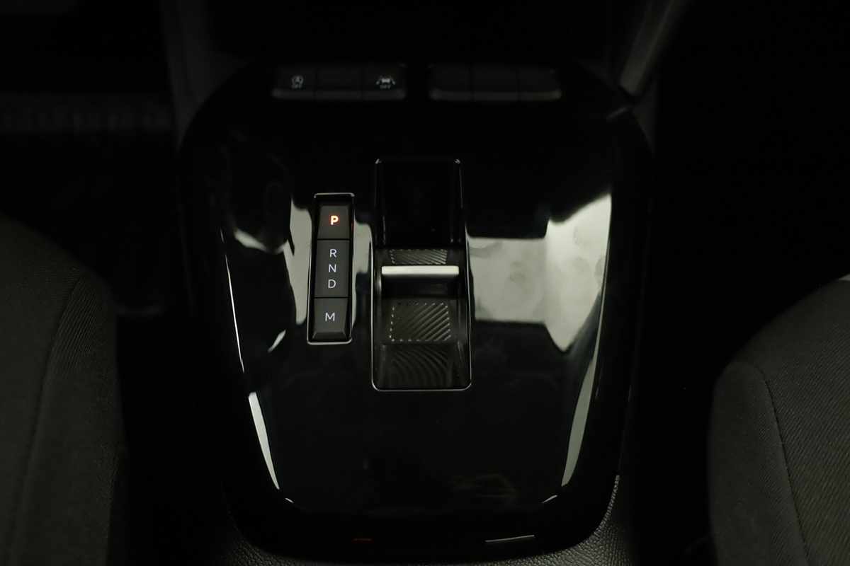 opel-corsa-2025-gasolina-1199cc