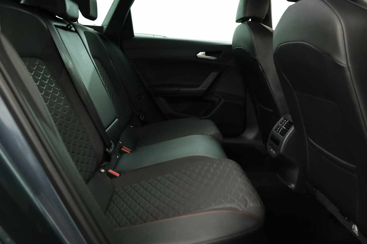 seat-leon-st-2025-hibrido-a-gasolina-1498cc