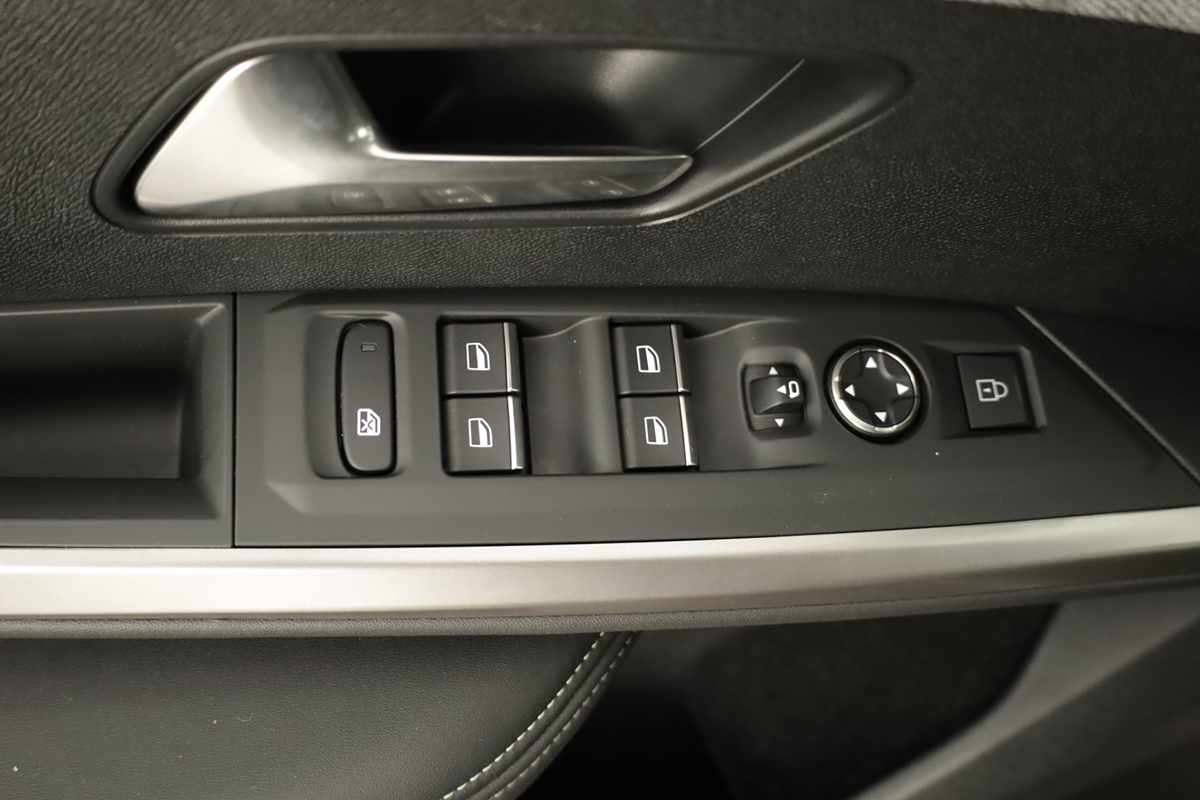 peugeot-3008-2025-gasolina-1199cc