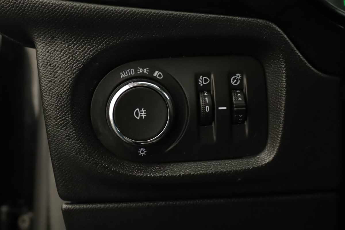 opel-corsa-2025-gasolina-1199cc