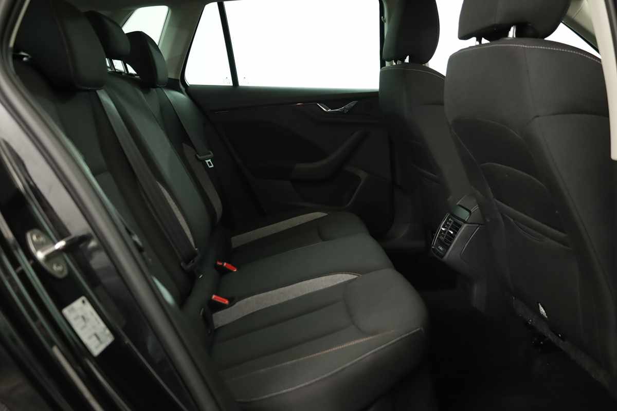 skoda-kamiq-2025-gasolina-999cc