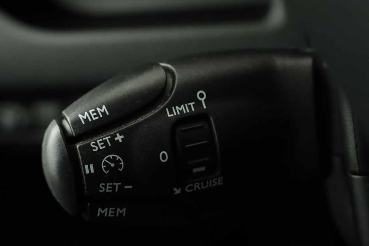 peugeot-expert-2024-diesel-1997cc
