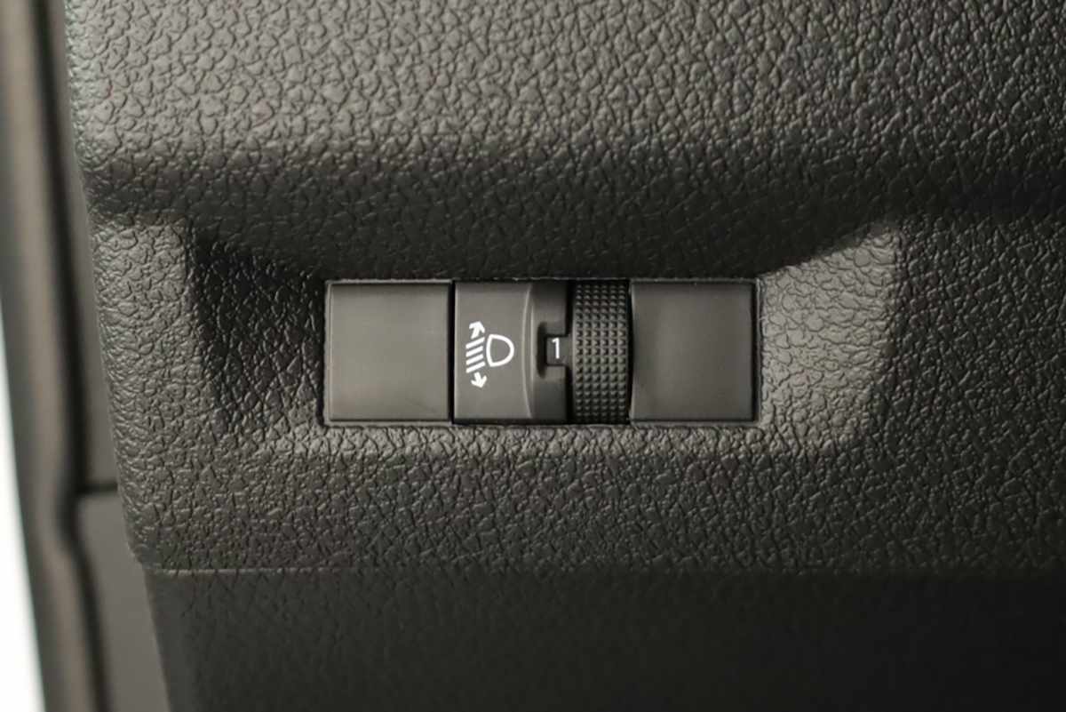 peugeot-expert-2024-diesel-1997cc
