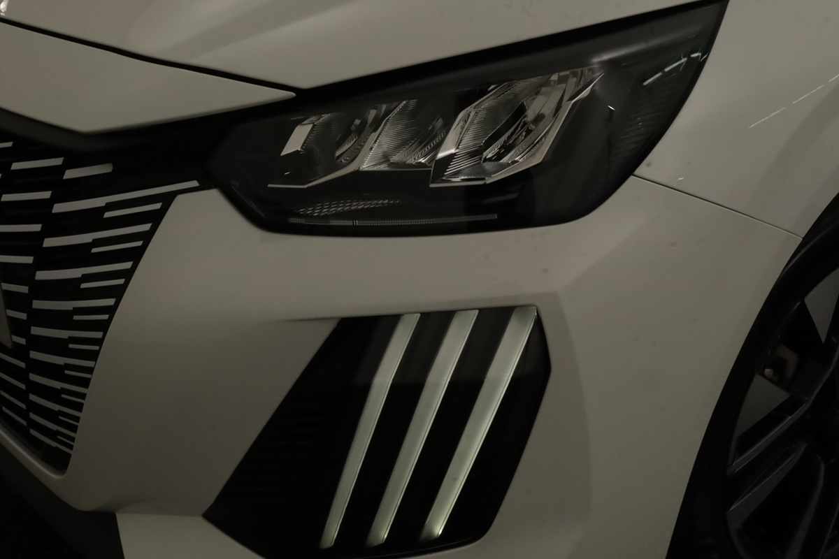 peugeot-208-2025-gasolina-1199cc