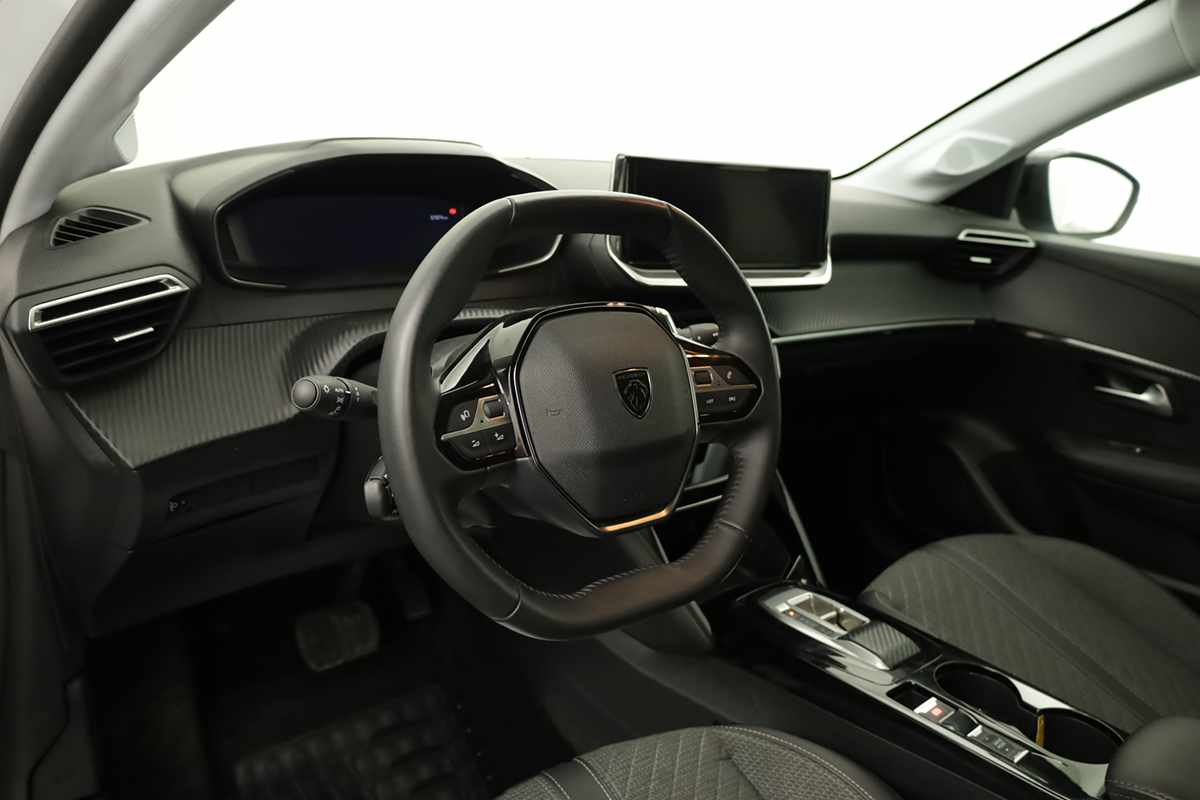 peugeot-208-2025-gasolina-1199cc