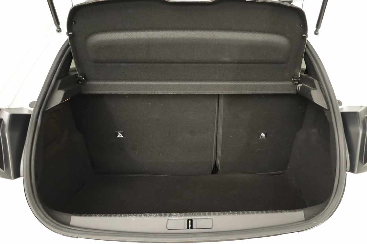 peugeot-208-2025-gasolina-1199cc