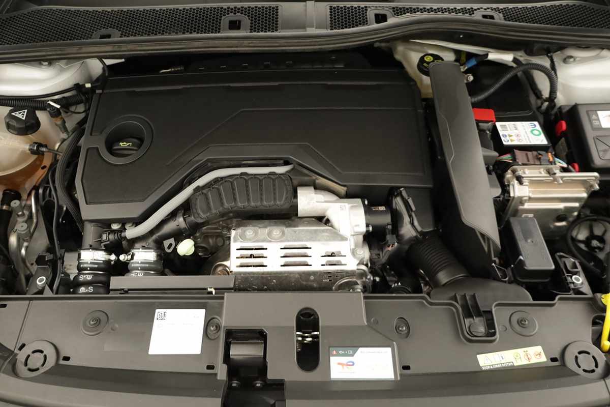 peugeot-208-2025-gasolina-1199cc