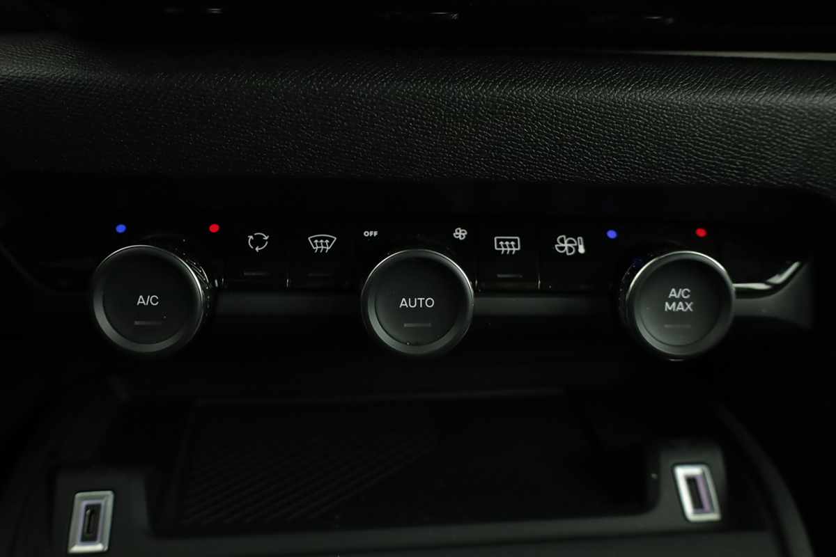 citroen-c4-2025-eletrico-0cc