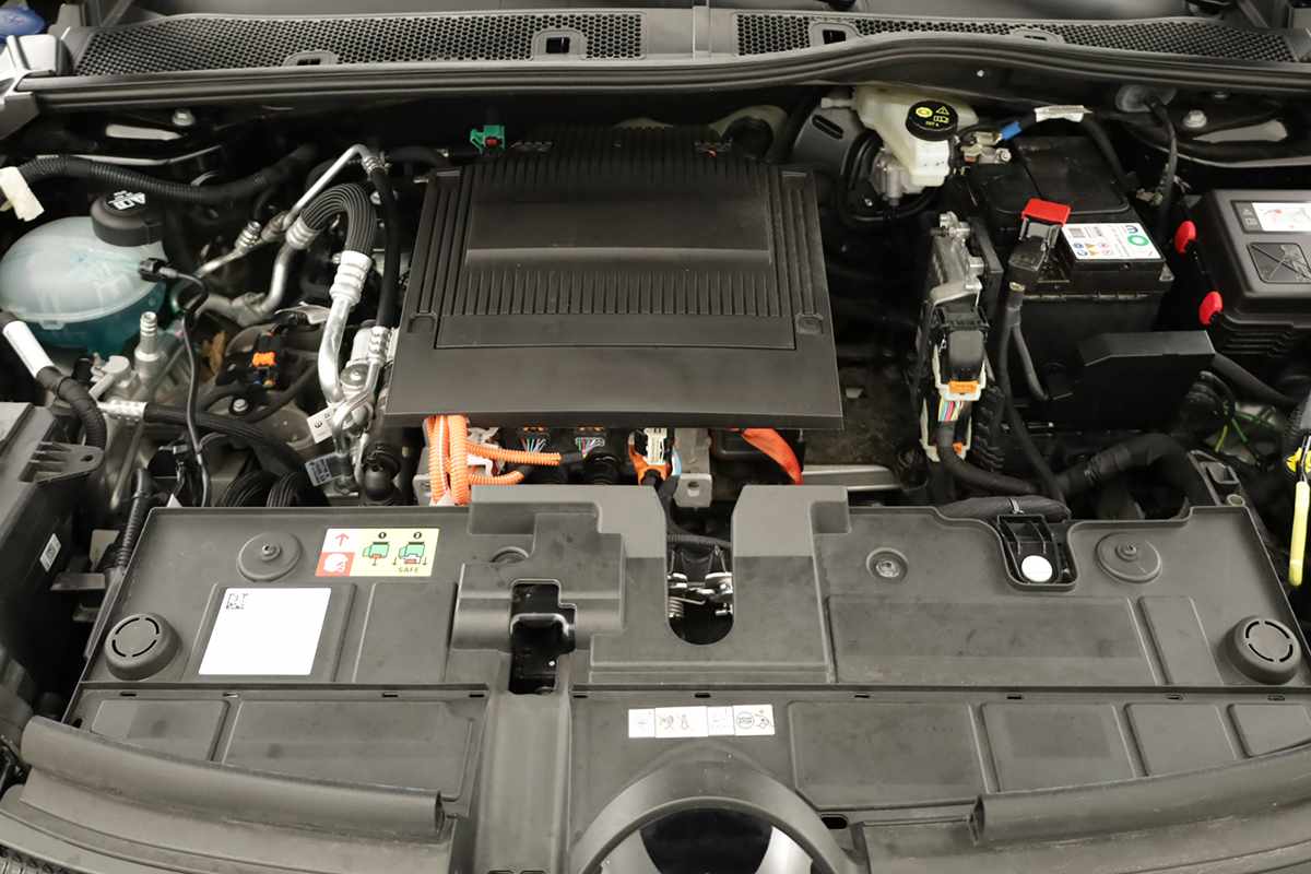 citroen-c4-2025-eletrico-0cc