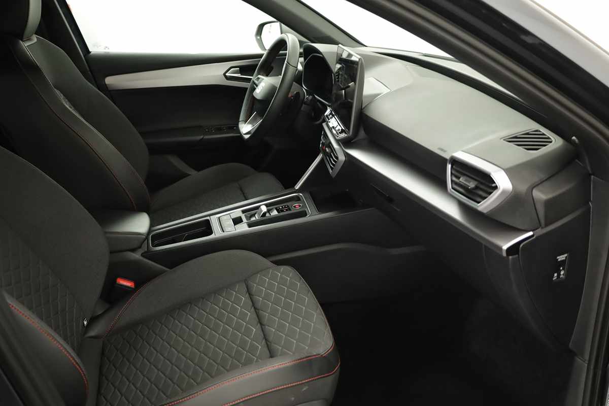 seat-leon-st-2025-hibrido-a-gasolina-1498cc