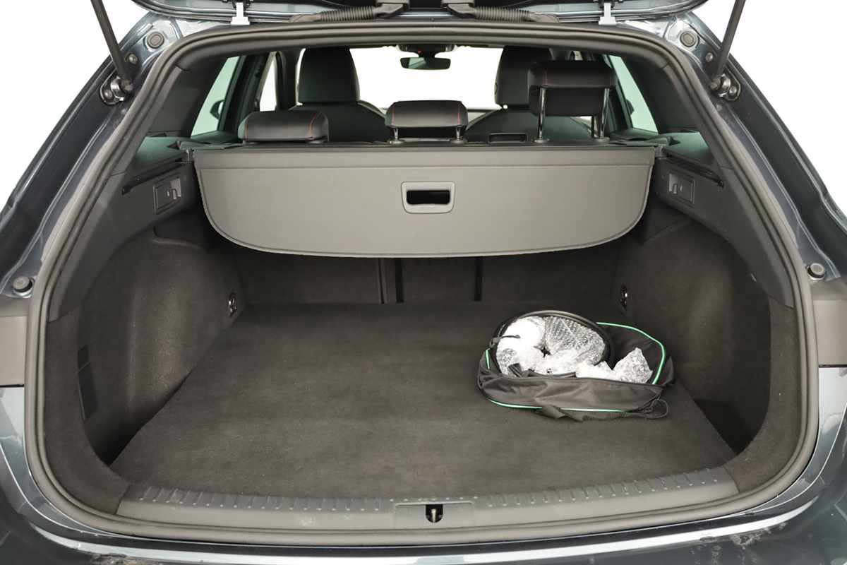 seat-leon-st-2025-hibrido-a-gasolina-1498cc