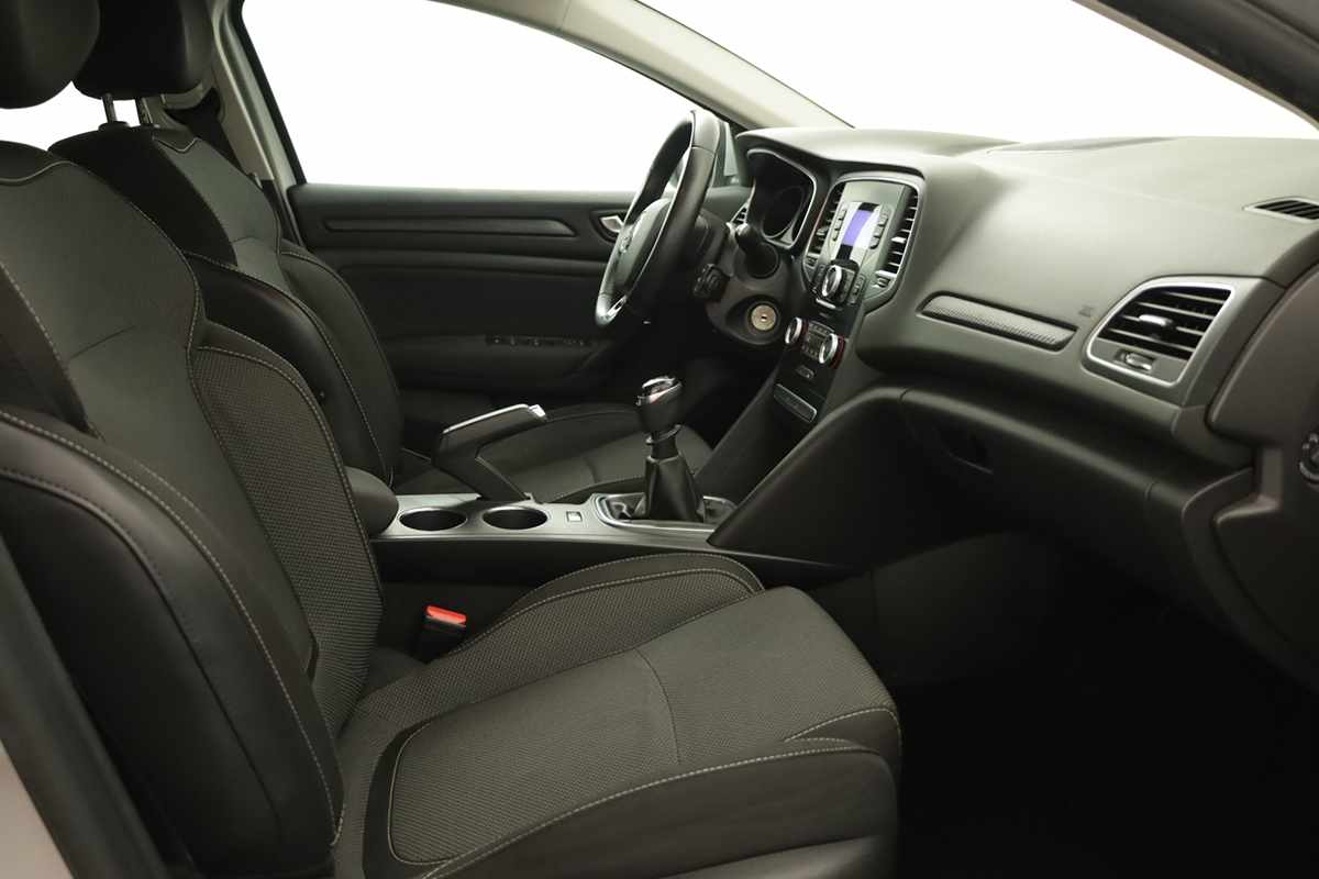 renault-megane-sport-tourer-2020-diesel-1461cc