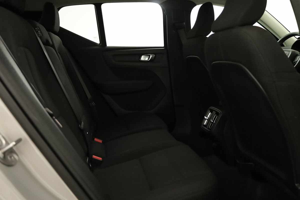 volvo-xc40-2025-gasolina-1969cc