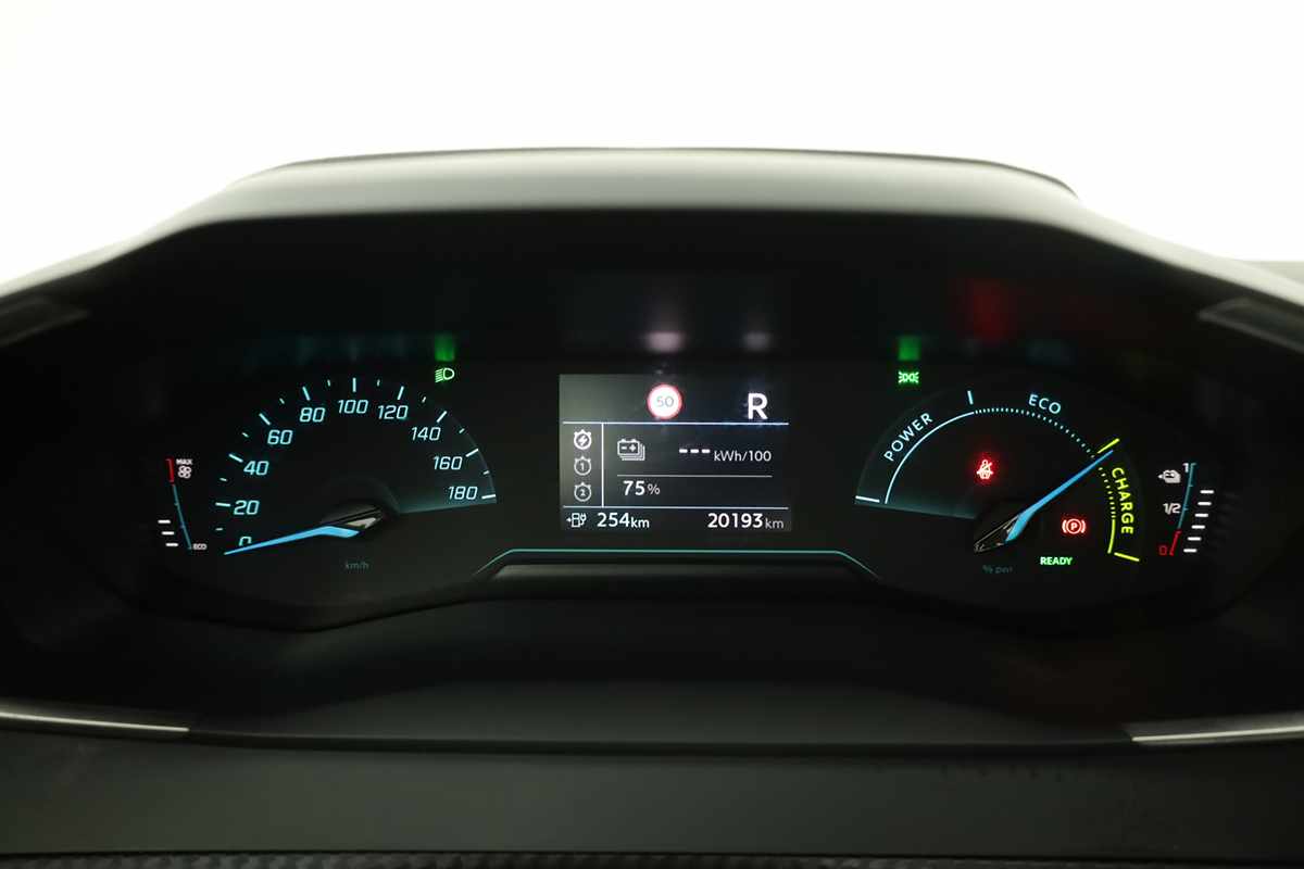peugeot-e-208-2025-eletrico-0cc