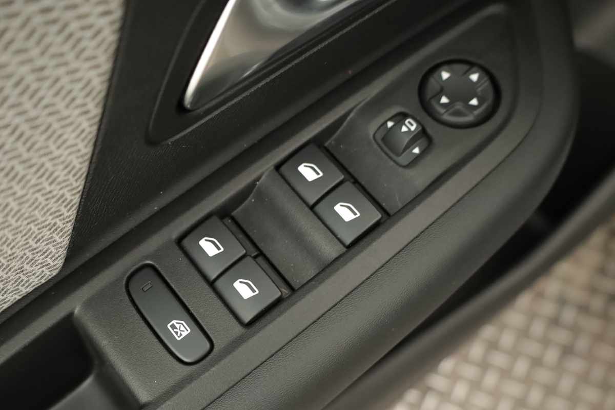 citroen-c4-2024-gasolina-1199cc