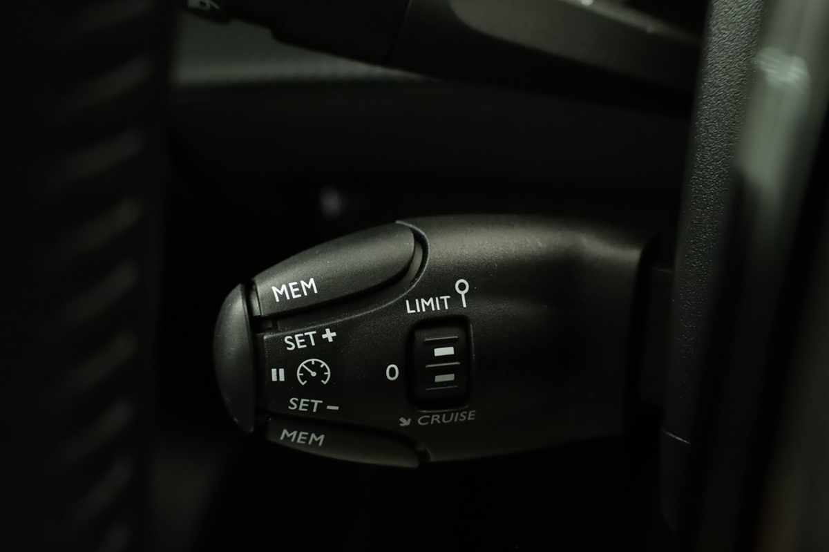 peugeot-2008-2025-gasolina-1199cc