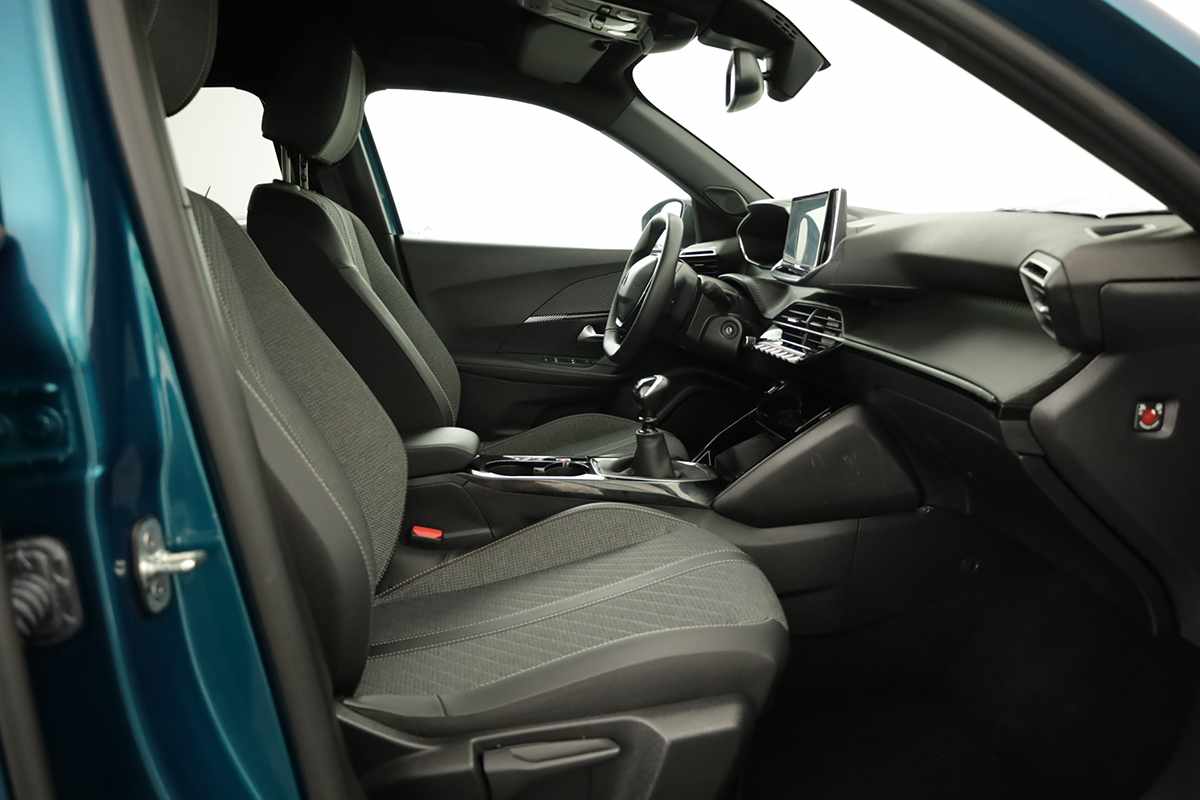 peugeot-2008-2025-gasolina-1199cc