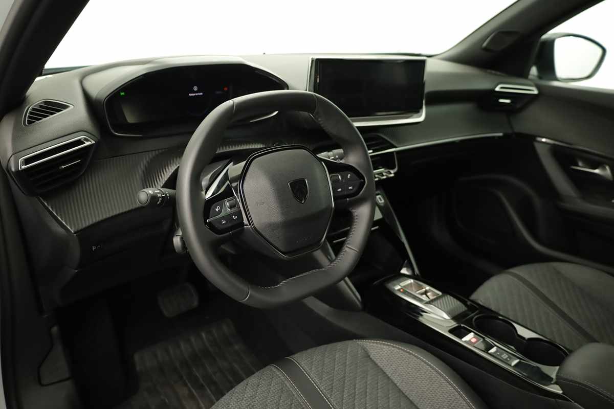 peugeot-e-2008-2025-eletrico-0cc