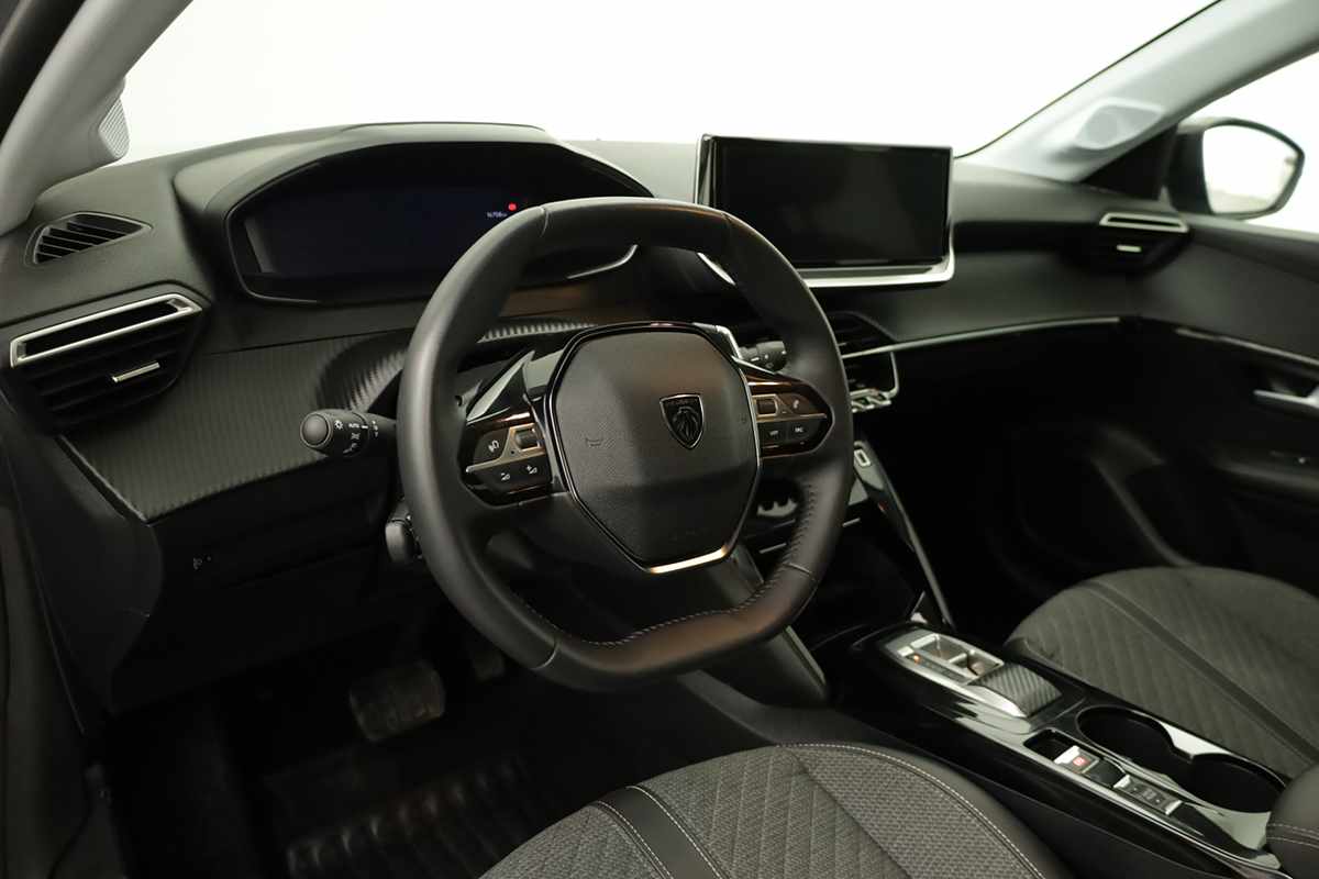 peugeot-208-2025-gasolina-1199cc